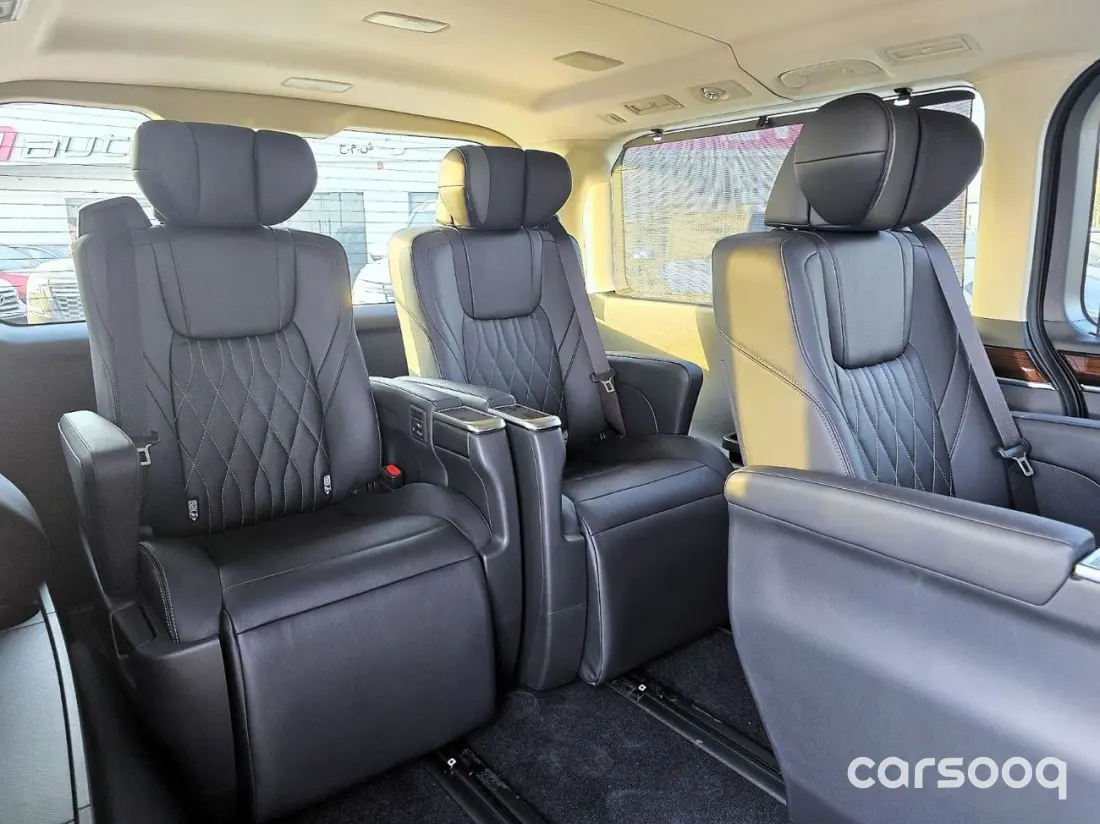 Toyota Granvia Premium 2.8L Turbo Diesel 2025 - GCC Specs - Black/Black - Photo 30