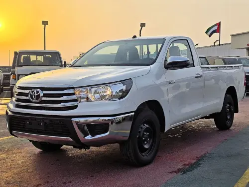 Toyota Hilux Single Cab 2.4L Turbo Diesel 2026 - GCC Specs - White/Black