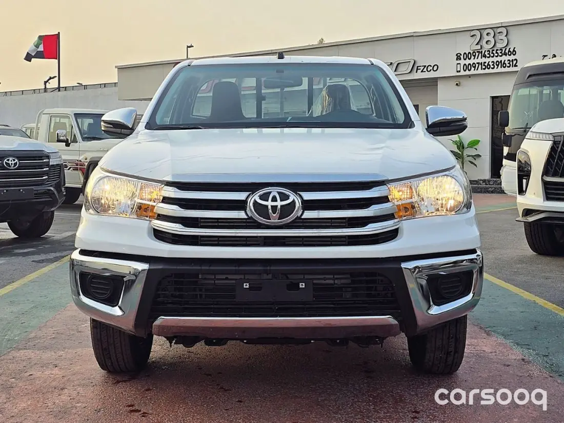 Toyota Hilux Single Cab 2.4L Turbo Diesel 2026 - GCC Specs - White/Black - Photo 2