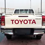 Toyota Hilux Single Cab 2.4L Turbo Diesel 2026 - GCC Specs - White/Black - Thumbnail 4
