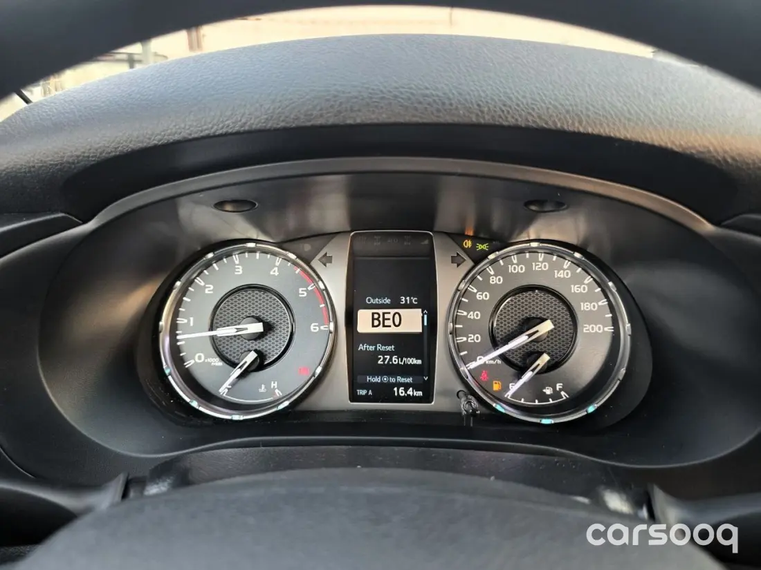 Toyota Hilux Single Cab 2.4L Turbo Diesel 2026 - GCC Specs - White/Black - Photo 18