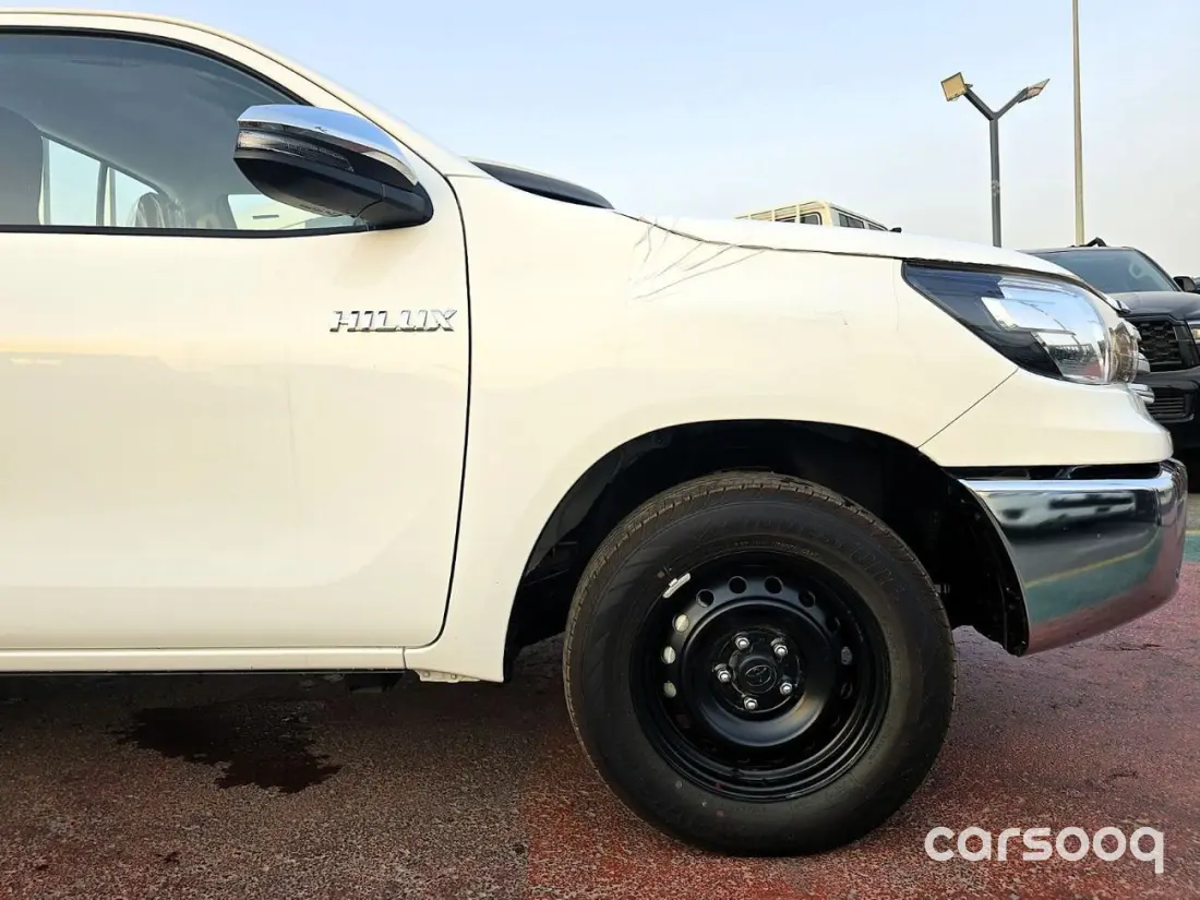 Toyota Hilux Single Cab 2.4L Turbo Diesel 2026 - GCC Specs - White/Black - Photo 21