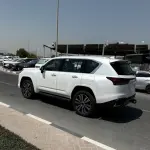 Lexus LX700h Signature 3.5L Hybrid 2026 - GCC Specs - White/Black - Thumbnail 5