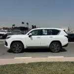 Lexus LX700h Signature 3.5L Hybrid 2026 - GCC Specs - White/Black - Thumbnail 6
