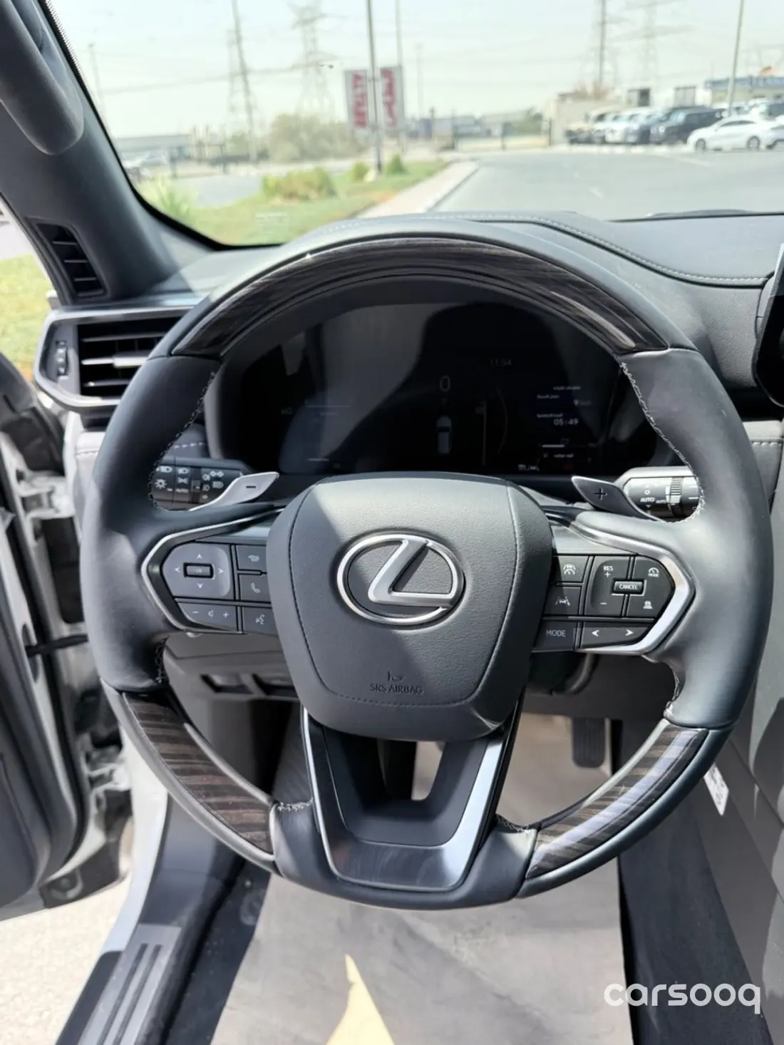 Lexus LX700h Signature 3.5L Hybrid 2026 - GCC Specs - White/Black - Photo 21