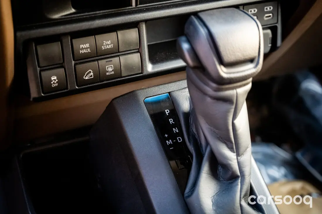 تويوتا لاند كروزر LC71 هارد طوب محرك 4.0L V6 موديل 2026 - بيج/بني للتصدير في دبي - Photo 19