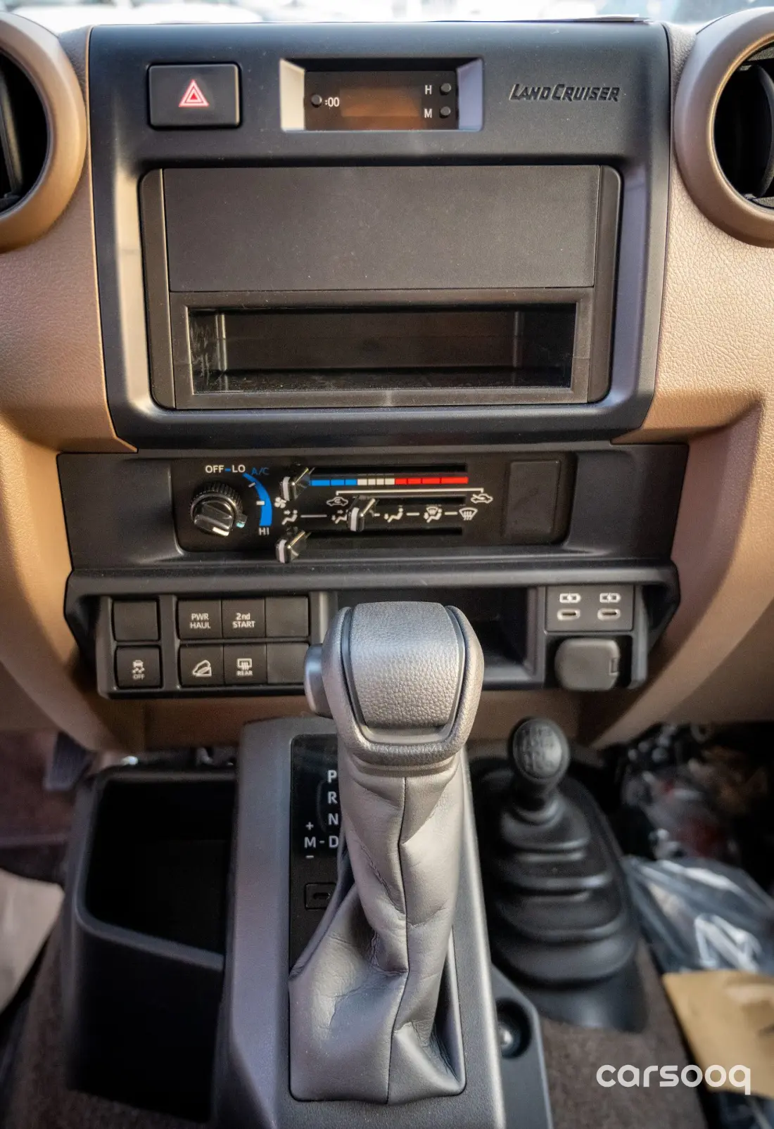 تويوتا لاند كروزر LC71 هارد طوب محرك 4.0L V6 موديل 2026 - بيج/بني للتصدير في دبي - Photo 20