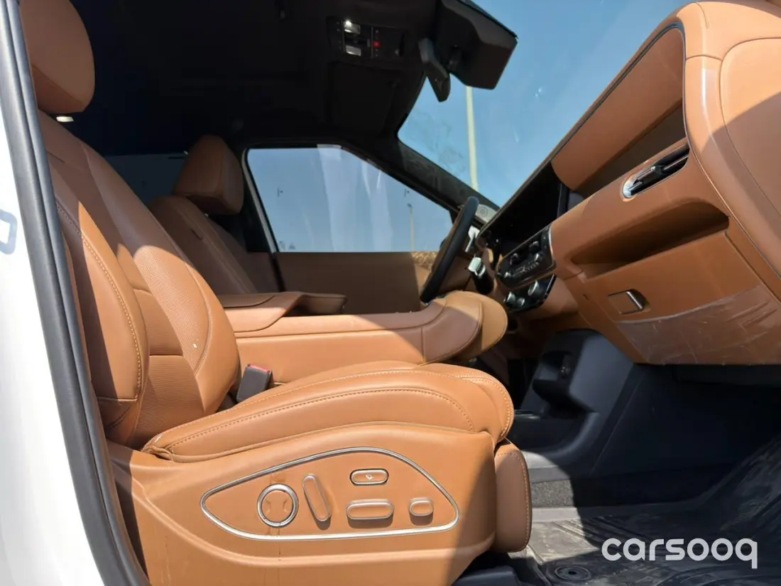 Hyundai Palisade Calligraphy 2.5L Turbo 2026 Model - White/Tan For Export in Dubai - Photo 6