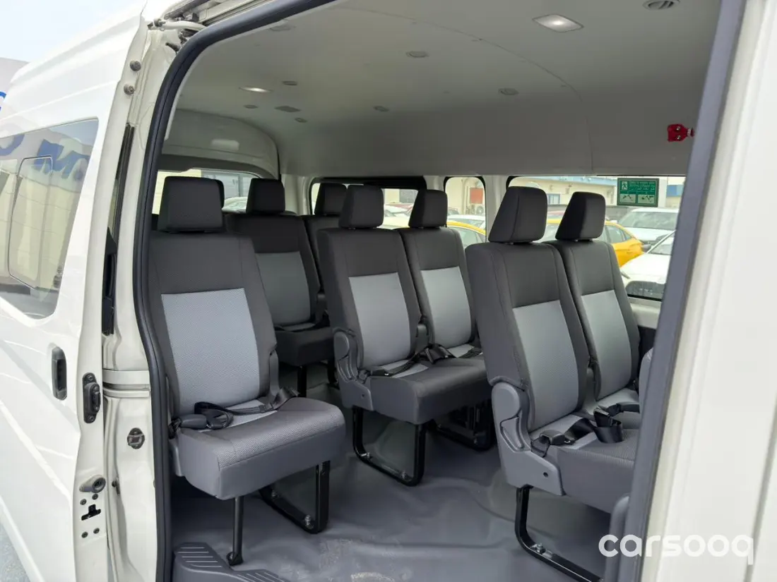 Toyota Hiace High Roof GL 2.8L Diesel 2026 Model - GCC Specs - White/Grey For Export in Dubai - Photo 13