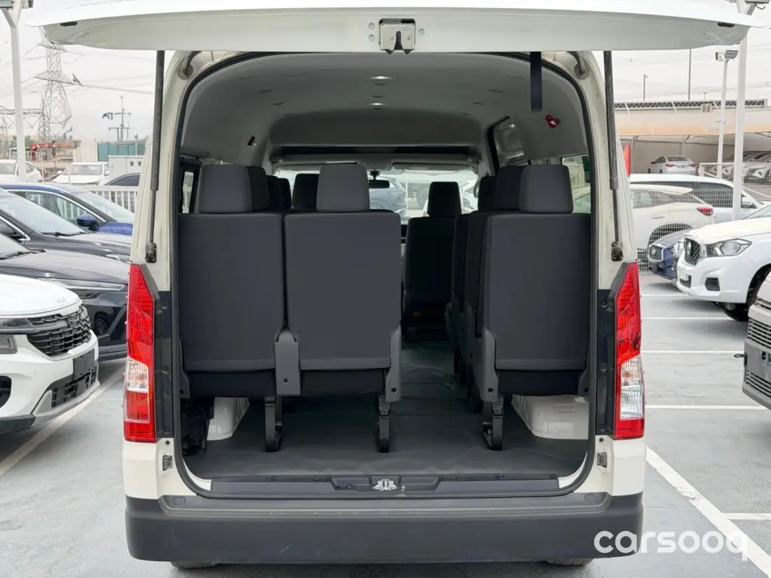 Toyota Hiace High Roof GL 2.8L Diesel 2026 Model - GCC Specs - White/Grey For Export in Dubai - Photo 19
