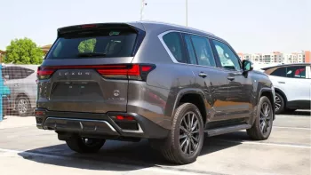 Lexus LX 600 f sport v6 2022 3.5L 4WD