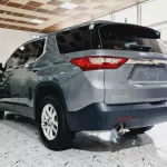 AED 1365/ MONTH - CHEVROLET TRAVERSE LT - 2019 - GCC - IMMACULATE CONDITION - Thumbnail 5