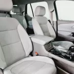 AED 1365/ MONTH - CHEVROLET TRAVERSE LT - 2019 - GCC - IMMACULATE CONDITION - Thumbnail 14