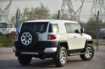 New TOYOTA FJ CRUISER V6 4.0L PETROL AT 2022 (UAE)