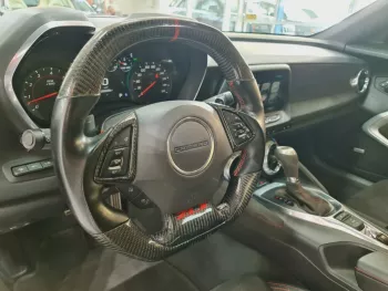 AED 2590/ MONTH - CHEVROLET CAMARO ZL1 6.2L SUPERCHARGED - 2017 - GCC - IMMACULATE CONDITION