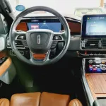 AED 3360/ MONTH - LINCOLN NAVIGATOR - 2018 - GCC -FULL OPTION - IMMACULATE CONDITION - Thumbnail 14