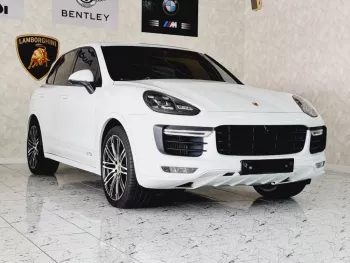 AED 2590/ MONTH - PORSCHE CAYENNE GTS - 2016 - FULLY LOADED - IMMACULATE CONDITION