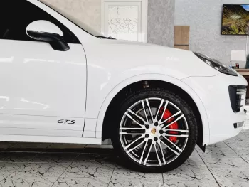 AED 2590/ MONTH - PORSCHE CAYENNE GTS - 2016 - FULLY LOADED - IMMACULATE CONDITION