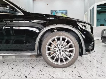 AED 2375/ MONTH-MERCEDES GLC 250 AMG KIT-2018-GCC-FULLY LOADED-UNDER WARRANTY-IMMACULATE CONDITION