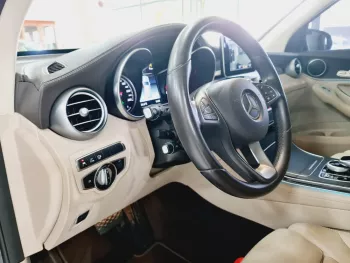 AED 2375/ MONTH-MERCEDES GLC 250 AMG KIT-2018-GCC-FULLY LOADED-UNDER WARRANTY-IMMACULATE CONDITION