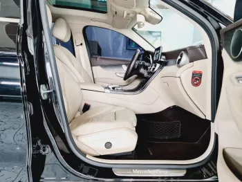 AED 2375/ MONTH-MERCEDES GLC 250 AMG KIT-2018-GCC-FULLY LOADED-UNDER WARRANTY-IMMACULATE CONDITION