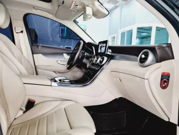 AED 2375/ MONTH-MERCEDES GLC 250 AMG KIT-2018-GCC-FULLY LOADED-UNDER WARRANTY-IMMACULATE CONDITION