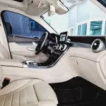 AED 2375/ MONTH-MERCEDES GLC 250 AMG KIT-2018-GCC-FULLY LOADED-UNDER WARRANTY-IMMACULATE CONDITION - Thumbnail 22
