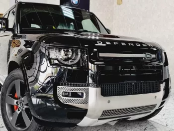 BRAND NEW 0 KMS- 2023 LAND ROVER DEFENDER X P400 - GCC - 5 YEARS WARRANTY + FREE SERVICE AT AL TAYER