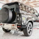 BRAND NEW 0 KMS- 2023 LAND ROVER DEFENDER X P400 - GCC - 5 YEARS WARRANTY + FREE SERVICE AT AL TAYER - Thumbnail 10
