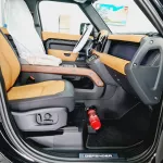 BRAND NEW 0 KMS- 2023 LAND ROVER DEFENDER X P400 - GCC - 5 YEARS WARRANTY + FREE SERVICE AT AL TAYER - Thumbnail 17