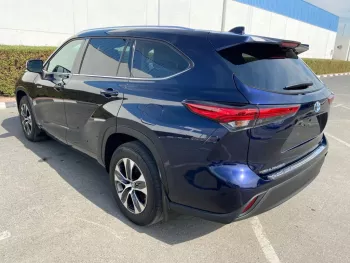 TOYOTA - HIGHLANDER XLE - HYBRID 2021