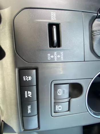 TOYOTA - HIGHLANDER XLE - HYBRID 2021