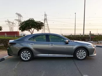 Toyota Camry GLE 2023 V4 2.5