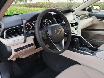 Toyota Camry GLE 2023 V4 2.5