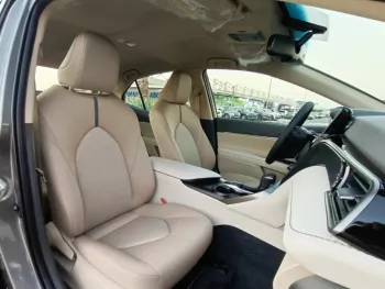 Toyota Camry GLE 2023 V4 2.5