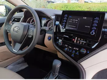 Toyota Camry GLE 2023 V4 2.5