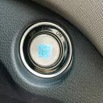 HYUNDAI SANTAFE 2.4L 4CY PETROL SILVER 2018 - Thumbnail 36