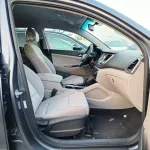 HYUNDAI TUCSON 2.0L 4CY PETROL GRAY 2017 - Thumbnail 31