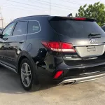 HYUNDAI SANTAFE SUV 3.3L 6CY PETROL 2018 BLACK - Thumbnail 30
