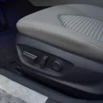 2023 TOYOTA CAMRY SE 2.5L PETROL AT - Thumbnail 6