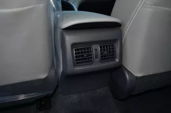 2023 TOYOTA CAMRY SE 2.5L PETROL AT