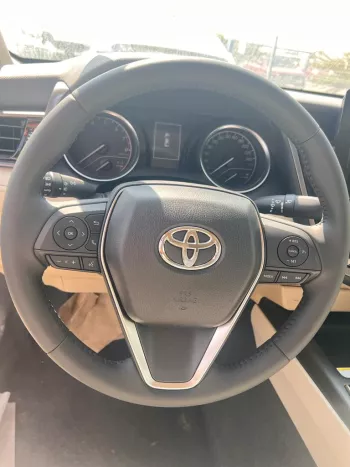 Toyota CAmry GLE 2.5l petrol model year 2022