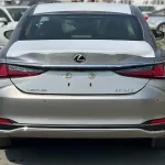 Lexus es250 model year 2022 petrol - Thumbnail 2