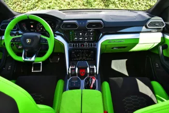 2022 LAMBORGHINI URUS PEARL CAPSULE V8 AWD 4.0L