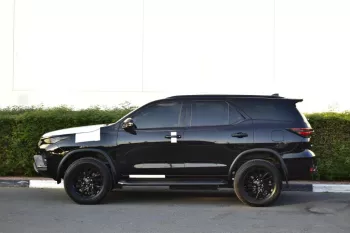 2023 MODEL TOYOTA FORTUNER BLACK EDITION VXR V6 4.0L PETROL AUTOMATIC