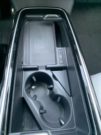 Volkswagen ID.6 CROZZ PRO 2022 electric car