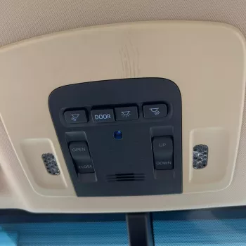 TOYOTA CAMRY GLE HEV 2.5L SUNROOF HYBRID CVT MODEL 2023