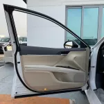 TOYOTA CAMRY GLE HEV 2.5L SUNROOF HYBRID CVT MODEL 2023 - Thumbnail 15