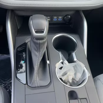 TOYOTA HIGHLANDER GLE 2.5L HYBRID  MODEL 2022
