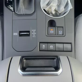 TOYOTA HIGHLANDER GLE 2.5L HYBRID  MODEL 2022